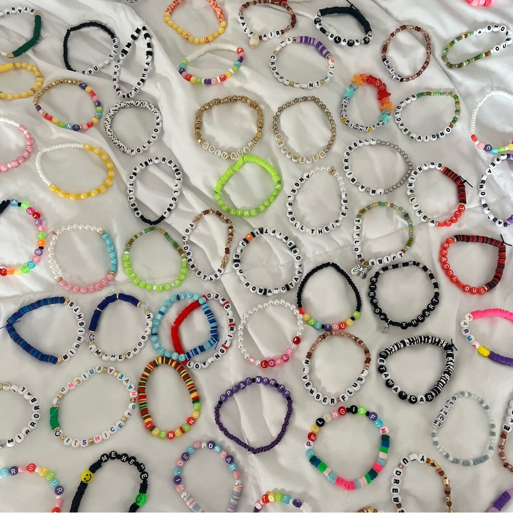 Taylor Swift Friendship Bracelets